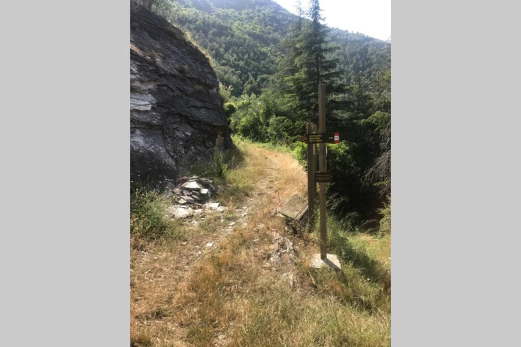 U Sportegu Da E Monti A Giaia * Badalucco