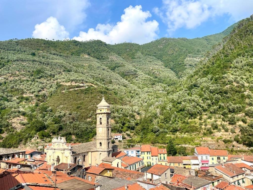 U Sportegu Da E Monti A Giaia * Badalucco